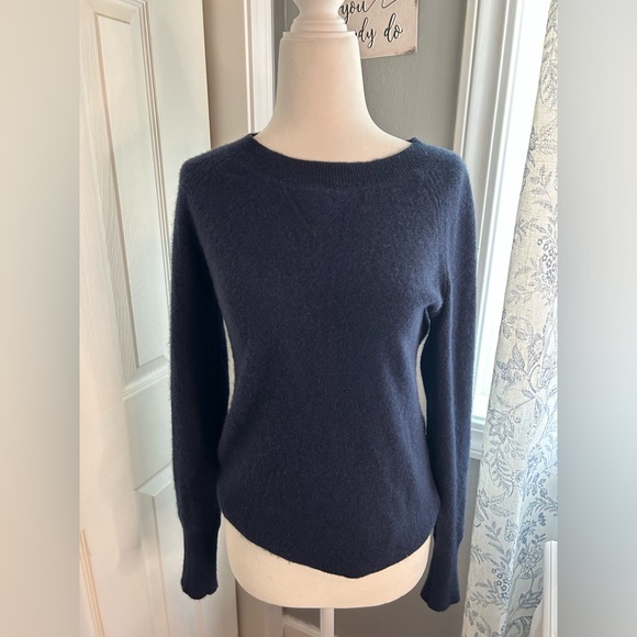 Halogen 100% cashmere blue crew neck sweater size small - Picture 2 of 9